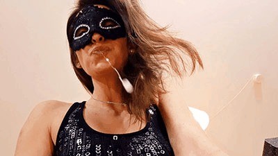 Mistress’ Smooch – The Only Kiss You’ll Ever Get