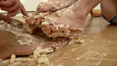 Cakes Crushed Between 6 Sexy Feet